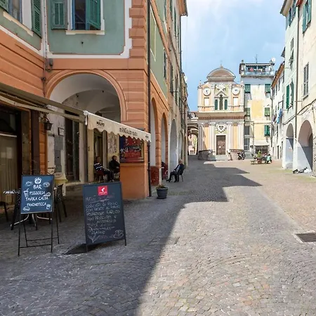 Apartament Frullo - Cozy And Authentic Two Bedrooms In Old Town Camporosso (Liguria)
