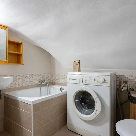 Frullo - Cozy And Authentic Two Bedrooms In Old Town *
