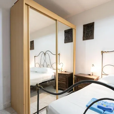 Frullo - Cozy And Authentic Two Bedrooms In Old Town * كامبوروسو