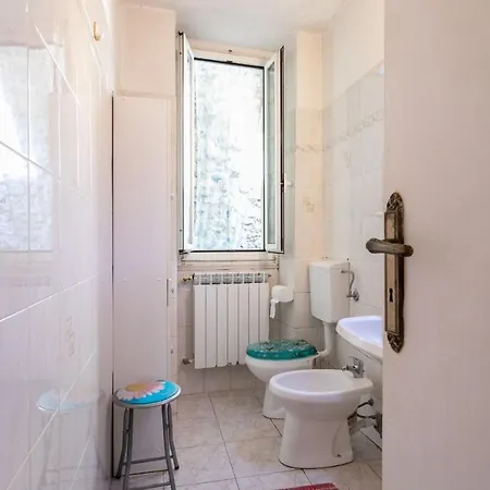 Frullo - Cozy And Authentic Two Bedrooms In Old Town * Camporosso (Liguria)
