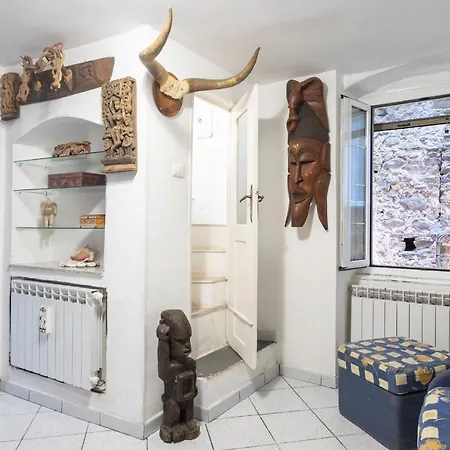 Frullo - Cozy And Authentic Two Bedrooms In Old Town * Camporosso (Liguria)